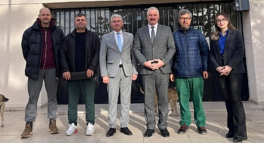 Pehlivanköy Belediye Başkanı'ndan Öğretmenler Günü Ziyareti