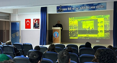 Pınarhisar Meslek Yüksekokulu'ndan Lise Öğrencilerine Medya Okuryazarlığı Eğitimi