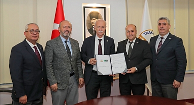 TRAKYA ÜNİVERSİTESİ İLE YEŞİLAY EDİRNE ŞUBESİ ARASINDA BAĞIMLILIKLA MÜCADELE PROTOKOLÜ İMZALANDI