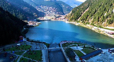 Uzungöl Çevresindeki Kaçak Yapılar Yıkılacak: Yeşil Alanlar Artırılacak