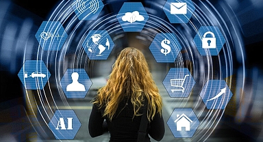 Yapay Zeka Kadınların Eğitimdeki Rolünü Nasıl Güçlendiriyor?