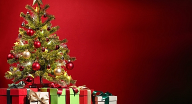 Yılbaşı Ağacı Süsleme Fikirleri ve Dekorasyon Önerileri