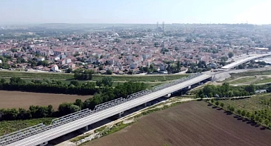 AK Parti'li Aksal: Çerkezköy-Sofya seferlerinin 2025 yılında başlaması planlanıyor