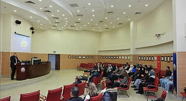 ATATÜRK'ÜN EDİRNE SEYAHATİ KONFERANSI GERÇEKLEŞTİ