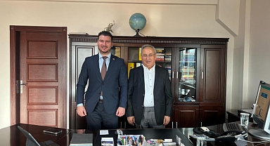 Babaeski Belediye Başkanı Fırat Yayla, Başboğa Çadır ve Branda Fabrikası’nı Ziyaret Etti