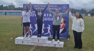 Elif Nur Aker Babaeski Üçüncüsü Oldu