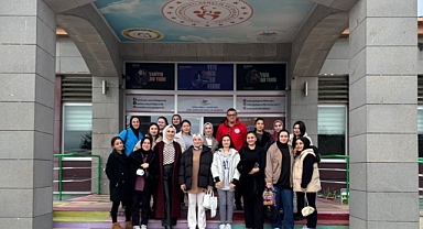 Gençlik Merkezi’nde Sosyal ve Kültürel Etkinliklere Tam Not