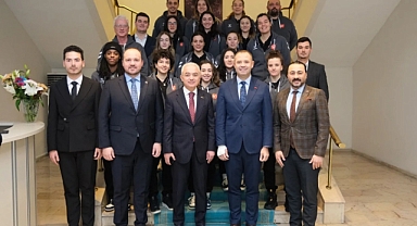 Kırklareli Belediyesi FBO Kadın Basketbol Takımına Valilikten Övgü