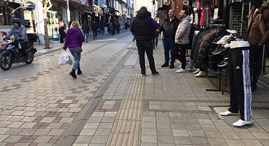 Kırklareli Merkez’de Elektrik Kesintisi, Esnafı ve Vatandaşları Zor Durumda Bıraktı