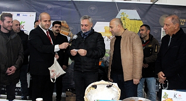 Kırklareli Tarım ve Hayvancılık Fuarında Çiftçilere Özel Hediye Çekilişi