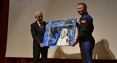 Türkiye'nin İlk Astronotu Alper Gezeravcı Kırklareli'nde Öğrencilerle Buluştu