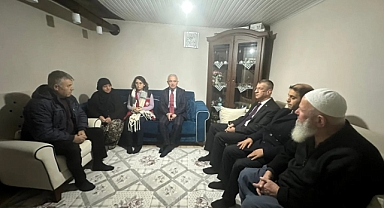 Vali Uğur Turan ve Kaymakam Tamer Orhan’dan Şehit Ailesine Taziye Ziyareti