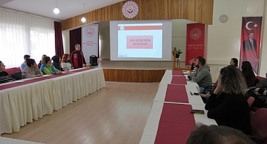 Aile İçi İletişim Konulu Söyleşi ile Aile Yılı Etkinlikleri Başladı