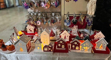 Babaeski'de Yeni Yıl Sergisi'ne Yoğun İlgi: Kadınların Emeği Göz Kamaştırdı