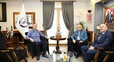 Başkan Derya Bulut, Makamında Ziyaretçilerini Ağırladı