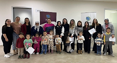 ÇOCUK ETKİNLİKLERİ VE KADIN ÇALIŞMALARI ATÖLYESİNDE BELGELER VERİLDİ