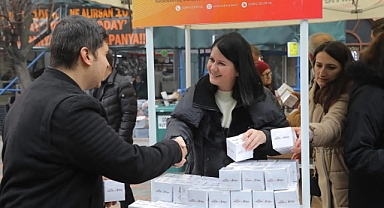 EDİRNE BELEDİYESİ’NDEN KANDİL SİMİDİ İKRAMI