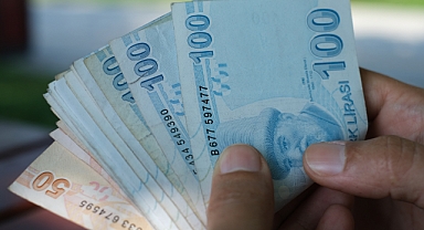 En Düşük Emekli Aylığı Artırıldı! Yeni Düzenleme Meclis’ten Geçti