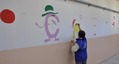 Gönüllü Öğrencilerden Sanat Dolu Dokunuşlar