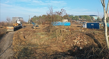 GÜLLAPOĞLU DERESİ VE ÇEVRESİNDE SAHA TEMİZLİĞİ VE ISLAH ÇALIŞMASI BAŞLATILDI