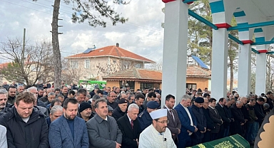 İnece Belediye Başkanı İlhan Arı'nın Babası İçin Cenaze Töreni Düzenlendi