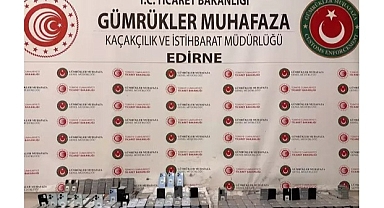 Kapıkule’de 1526 kaçak cep telefonu ele geçirildi