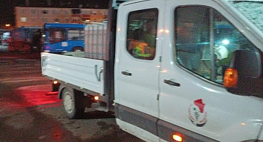Kırklareli Belediyesi, Buzlanma Riskine Karşı Gece Boyunca Çalıştı