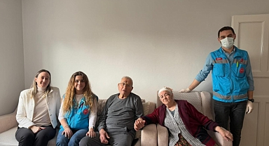 Kırklareli İl Sağlık Müdürlüğü, 70 Yıllık Evlilikte Sağlıklı Yaşamı Kutladı