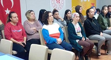 Lüleburgaz KYK Kız Yurdu Personeline Aile Eğitim Programı Düzenlendi