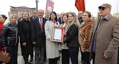 PROF. DR. FATİH ÖZÇELİK'İN ADI EBEDİYEN YAŞAYACAK