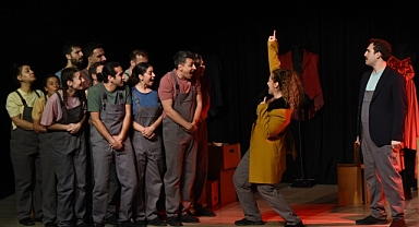 PUNTİLA AĞA VE UŞAĞI MATTİ'YE İSTANBUL VE ÇERKEZKÖY İZLEYİCİSİNDEN TAM NOT