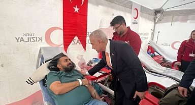Vali Uğur Turan, Babaeski’de Kan Bağışı Kampanyasını Ziyaret Etti