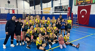 Vize Belediye Spor Voleybol Takımı Sezona Galibiyetle Başladı