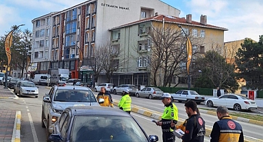 Vize’de Sürücülere Fermuar Sistemi Eğitimi