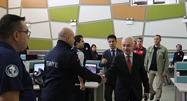 11 Şubat 112 Günü'nde Acil Çağrı Personeline Övgü