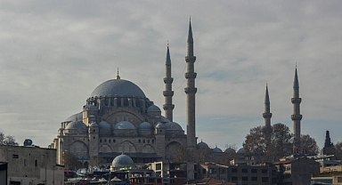 2025 Berat Kandili Ne Zaman? İşte Önemi ve Yapılacak İbadetler