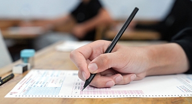 2025 YILI İLKÖĞRETİM VE ORTAÖĞRETİM KURUMLARI BURSLULUK SINAVI'NA İLİŞKİN SIKÇA SORULAN SORULAR CEVAPLANDI