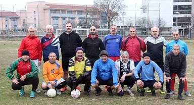 40 yıldır her pazar bir araya gelip futbol oynuyorlar