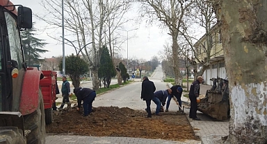 Alpullu Belediyesi Yol Onarımı Çalışmalarına Devam Ediyor