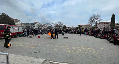 Babaeski Atatürk Ortaokulu’nda Yangın Tatbikatı Gerçekleştirildi