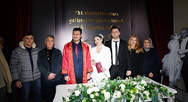 Babaeski Belediye Başkanı Dr. Fırat Yayla, Sevgililer Günü'nde Çiftlerin Nikahını Kıydı