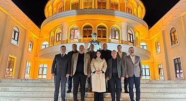 BAŞKAN GENCAN AKIN, İLÇE VE BELDE BELEDİYE BAŞKANLARIYLA BULUŞTU