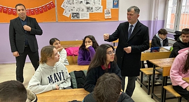 Ders Zili Çaldı, Öğrenciler Sıralarıyla Buluştu