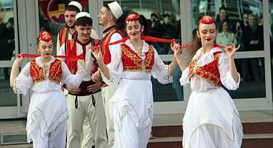 Edirne'de Uluslararası Balkan Halk Oyunları Festivali başladı