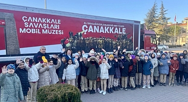 Hamdi Helvacıoğlu İlkokulu Öğrencileri Çanakkale Muharebeleri Mobil Müze’sini Ziyaret Etti 