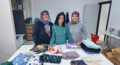 İhtiyaç Sahibi Çocuklar İçin Gönüllü Olarak Kıyafet Üretiyorlar