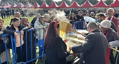 Tekirdağ'da 1 ton mıhlama dağıtıldı, 500 metre kuyruk oluştu