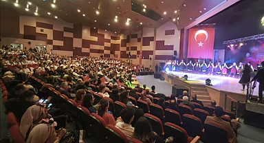 ULUSLARARASI BALKAN HALK OYUNLARI FESTİVALİ GALA GECESİ MUHTEŞEM PERFORMANSLARA SAHNE OLDU