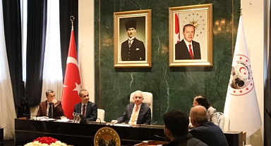 Vali Uğur Turan, Vatandaşlarla Buluşmaya Devam Ediyor