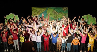 Yarıyıl Şenliği´nde Eğlence ve Kahkaha Eksik Olmadı	